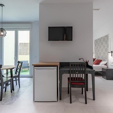 Chic & Comfortable Apartment, Private Terrace Валенсія Екстер'єр фото